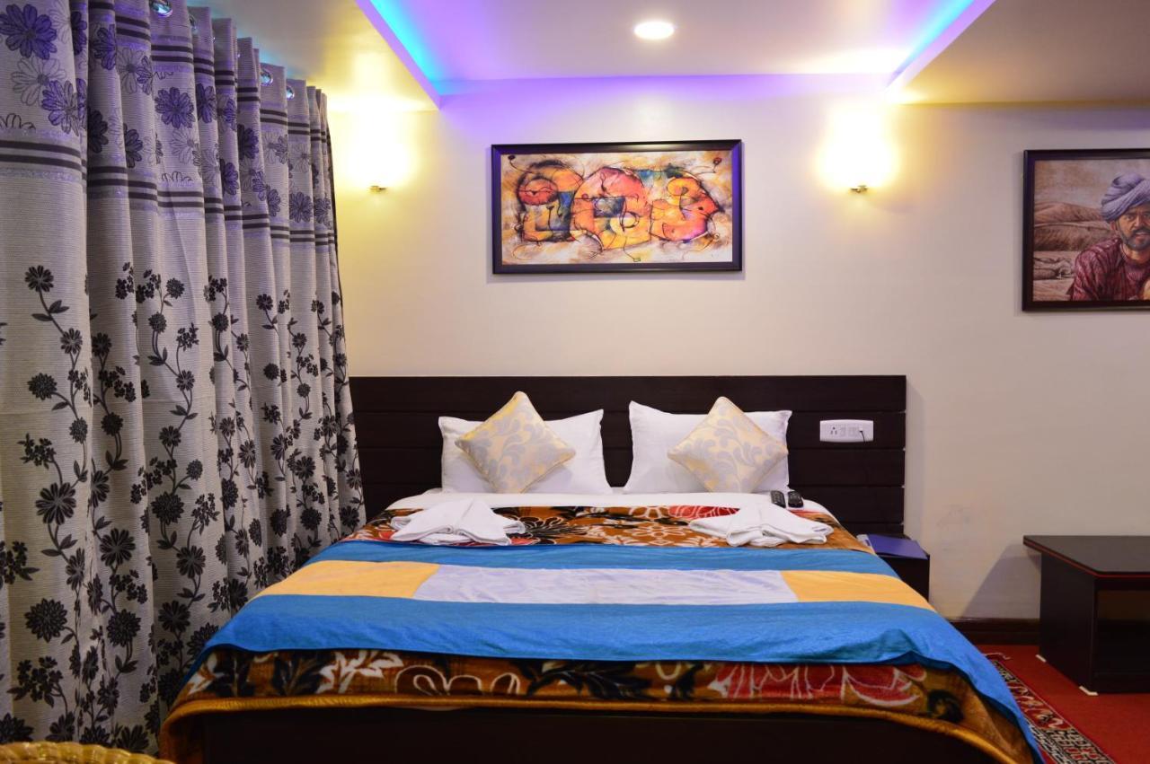 Golden Dolma Hotell Darjeeling  Exteriör bild